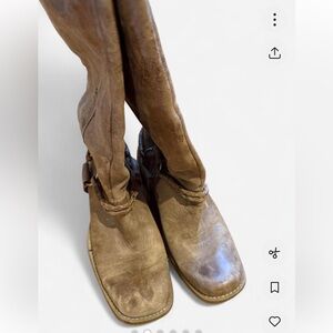 Women’s Distressed Leather Boots - Classic Western Style